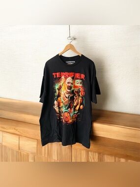 NEW Men's Spencer's TERRIFIER Black Graphic T-Shirt Halloween Horror Size 2XL